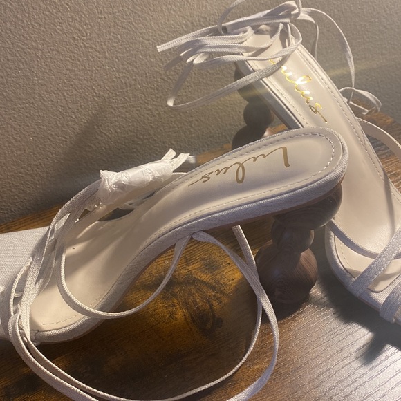 Lulu’s Heels - Picture 3 of 5